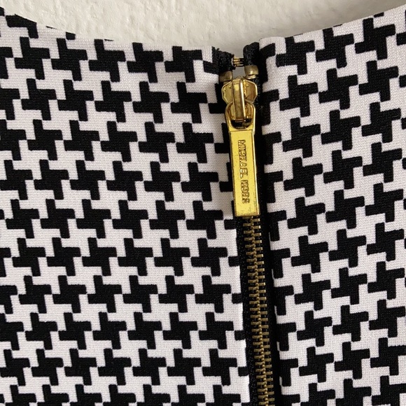 Michael Kors Houndstooth Panel Midi Dress - Picture 3 of 9